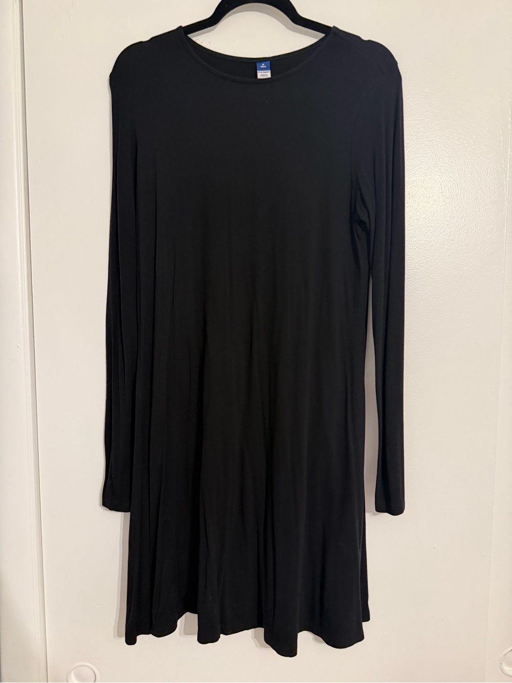 Old Navy Black Long-Sleeve Swing Dress - Size M Tall